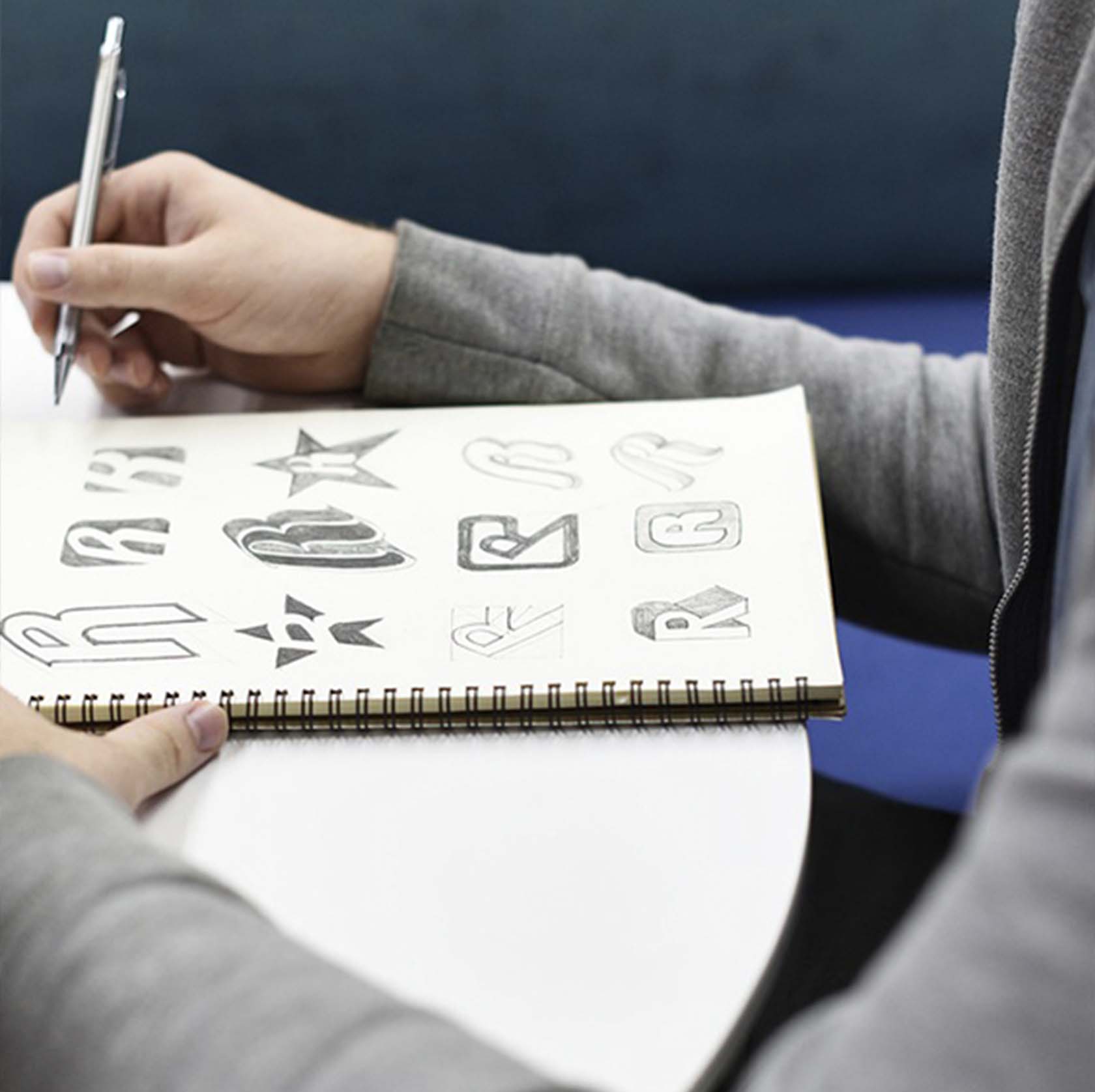 Ecole de graphisme et d'infographie sur Paris - Ecole d'arts appliquées - Comart